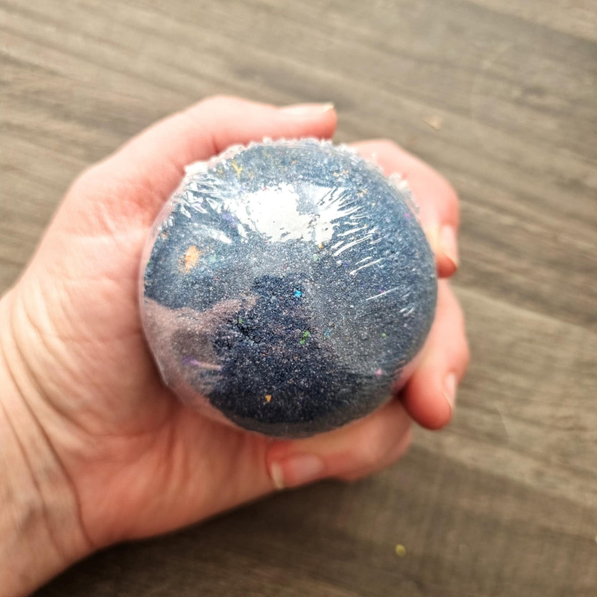 Juicy Blackcurrant Galaxy Bath Bomb
